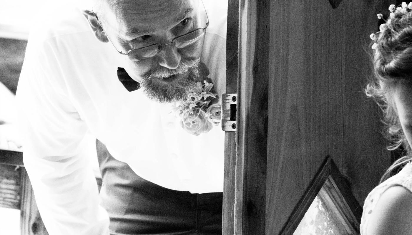 Peekaboo! (Wedding Photography)